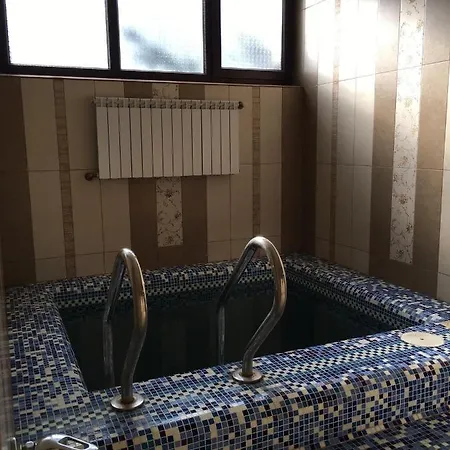 Inn Sokolyne Gnizdo Korostov