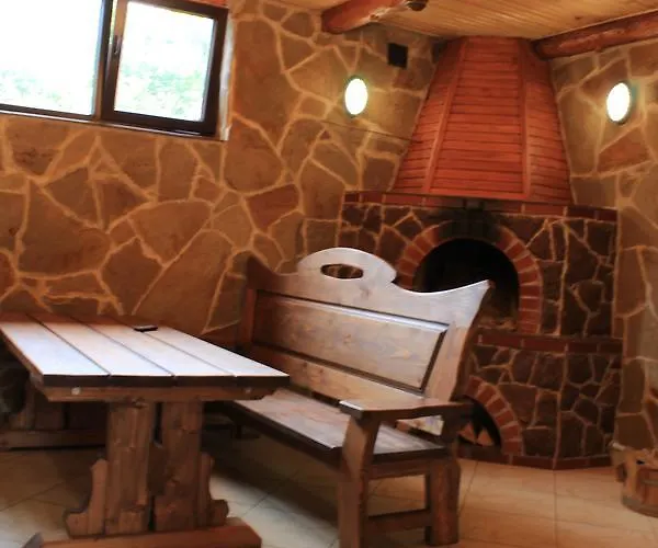 Sokolyne Gnizdo Inn