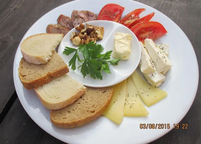 Sokolyne Gnizdo Inn *