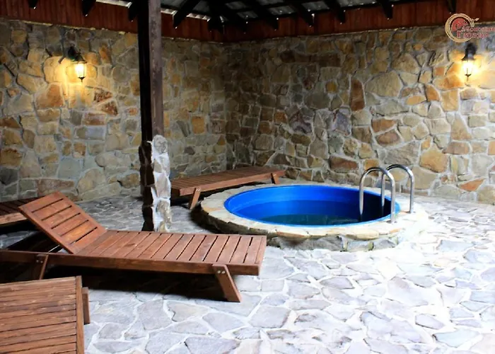 Sokolyne Gnizdo Inn