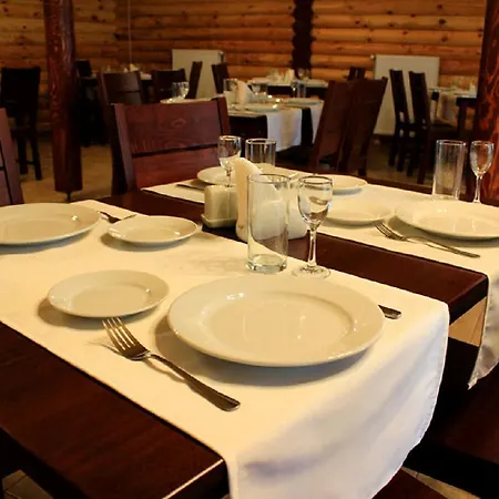 Sokolyne Gnizdo Herberg Korostov