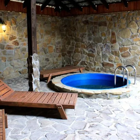 Sokolyne Gnizdo Herberg